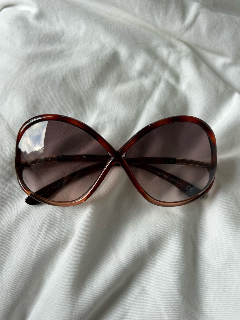 Tom Ford Tortoise Shell Oversized Women's Sunglasses with Brown Gradient Lenses